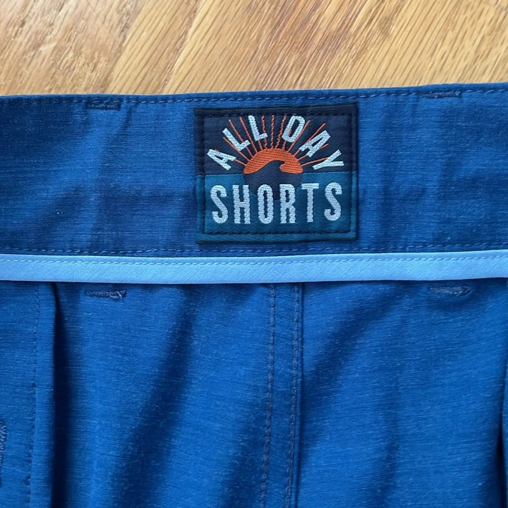 FAHERTY All Day shorts size 40 blue NWOT